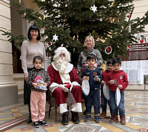 Weihnachtsmann im Landratsamt (Foto: Landratsamt Altenburger Land)