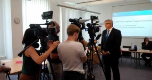 Jochen Fasco (Direktor der Thüringer Landesmedienanstalt) bei der Pressekonferenz zum Sendestart (Foto: GML Kommunikationsberatung)