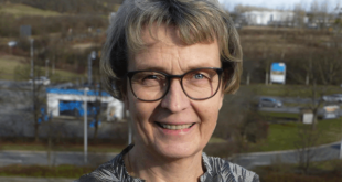 „Bessere Löhne und Arbeitsbedingungen fallen nicht vom Himmel“: Heidi Hoffmann, die neu gewählte Bezirksvorsitzende der IG BAU Ostthüringen, ruft Beschäftigte dazu auf, sich für ihre Belange einzusetzen. Die 59-Jährige vertritt in der Region ab sofort die Interessen von Menschen, die in der Bau-, Land- und Forstwirtschaft sowie in der Reinigungsbranche arbeiten. (Foto: IG BAU)