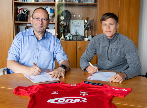 Nevio Konradi wechselt vom FC Carl Zeiss Jena zum ZFC Meuselwitz und unterschreibt für zwei Jahre. (Foto: Verein)
