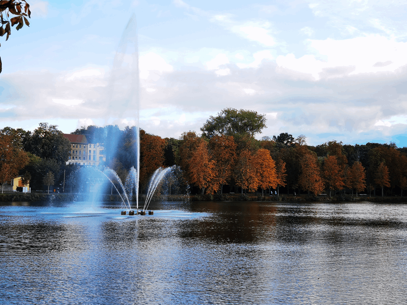 Fontäne auf dem Großen Teich in Altenburg (Foto: ABG-Info.de)